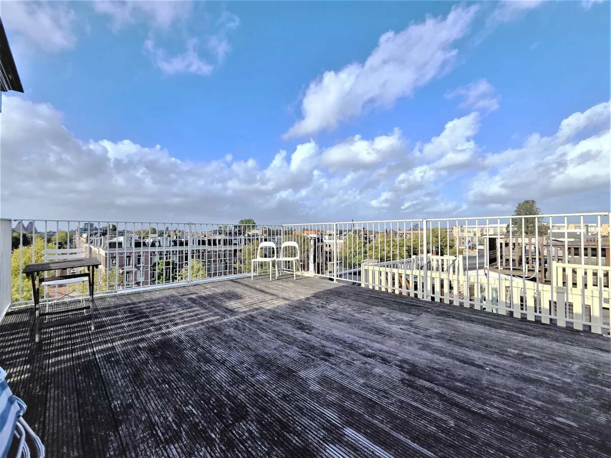 Foto van de Appartement gelegen aan de Jacob van Lennepkade in Amsterdam