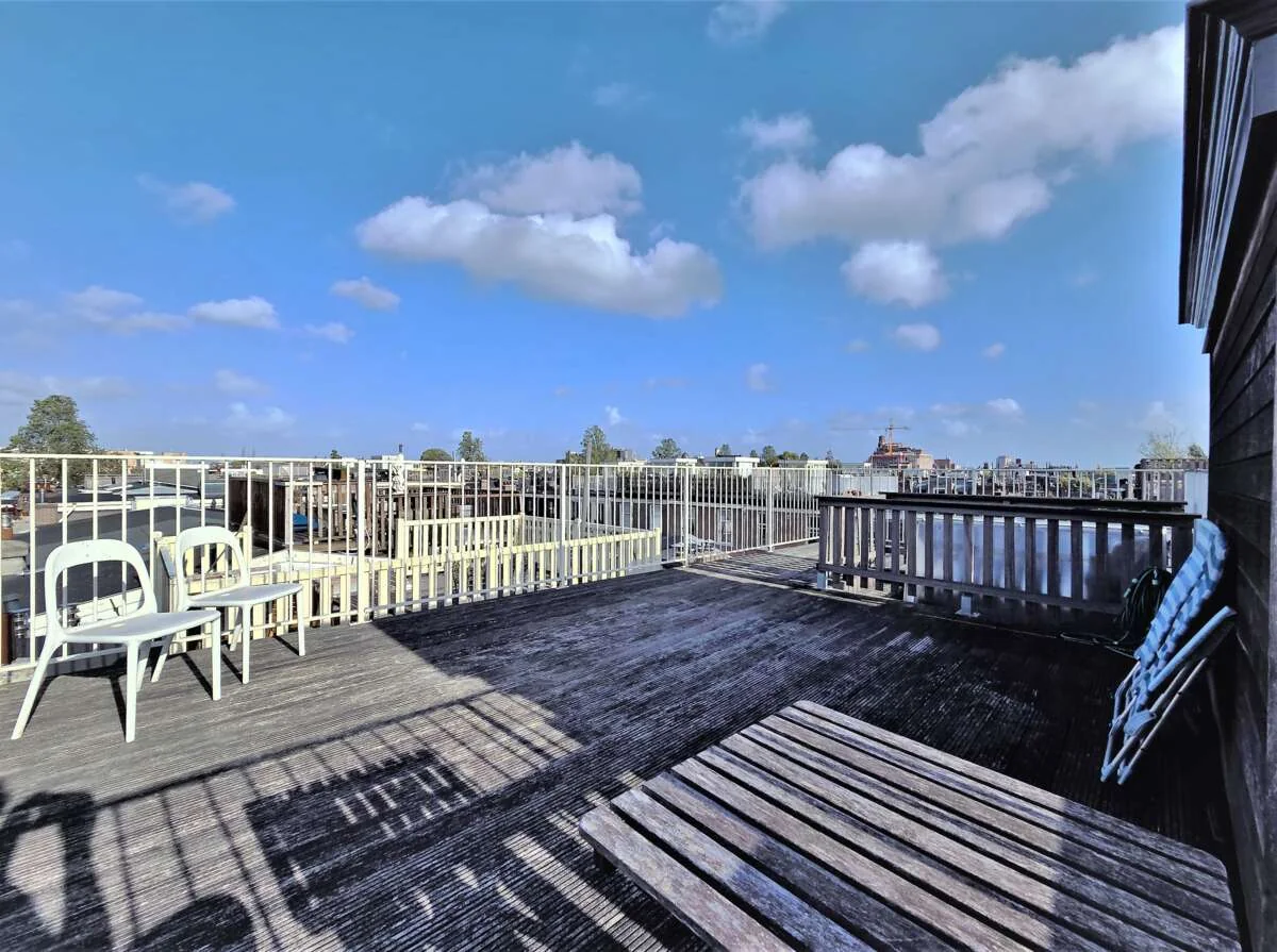 Foto van de Appartement gelegen aan de Jacob van Lennepkade in Amsterdam