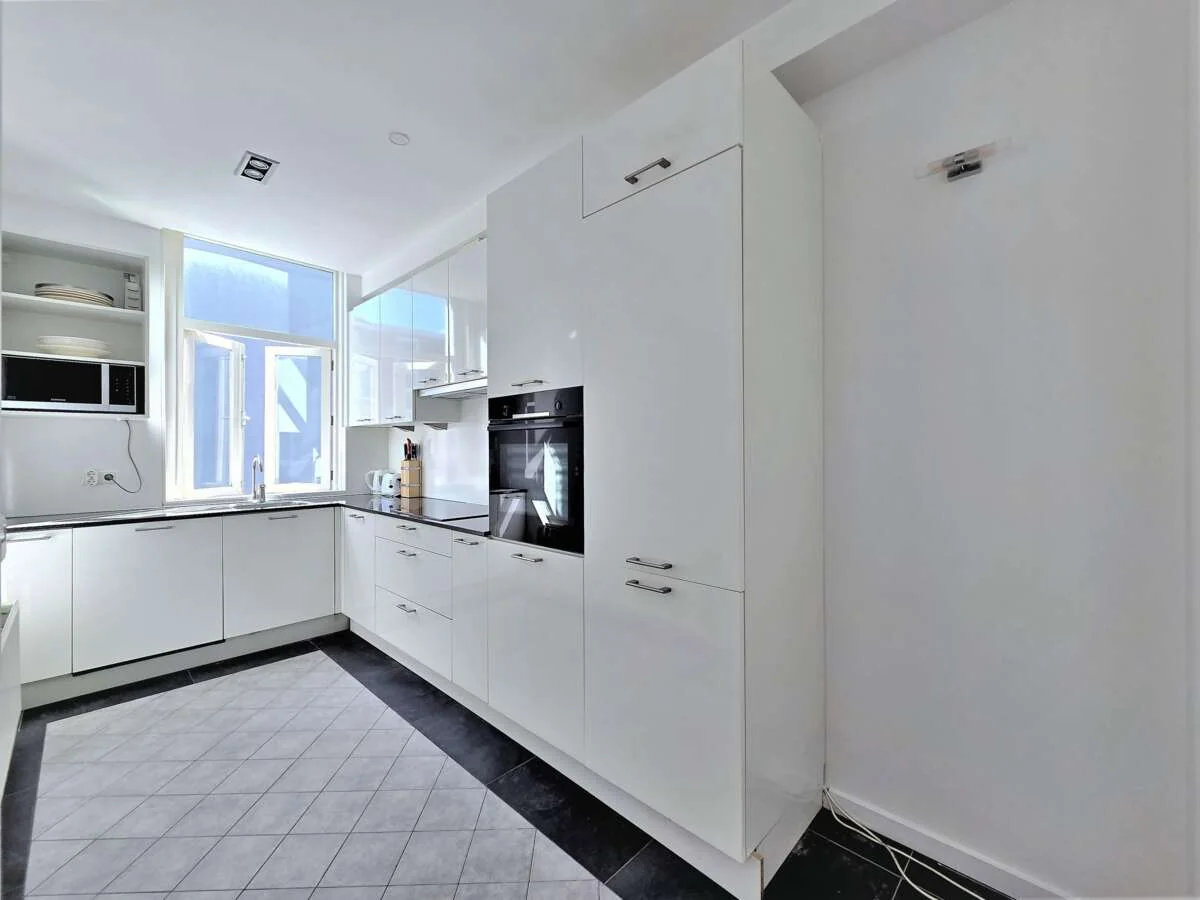 Foto van de Appartement gelegen aan de Jacob van Lennepkade in Amsterdam