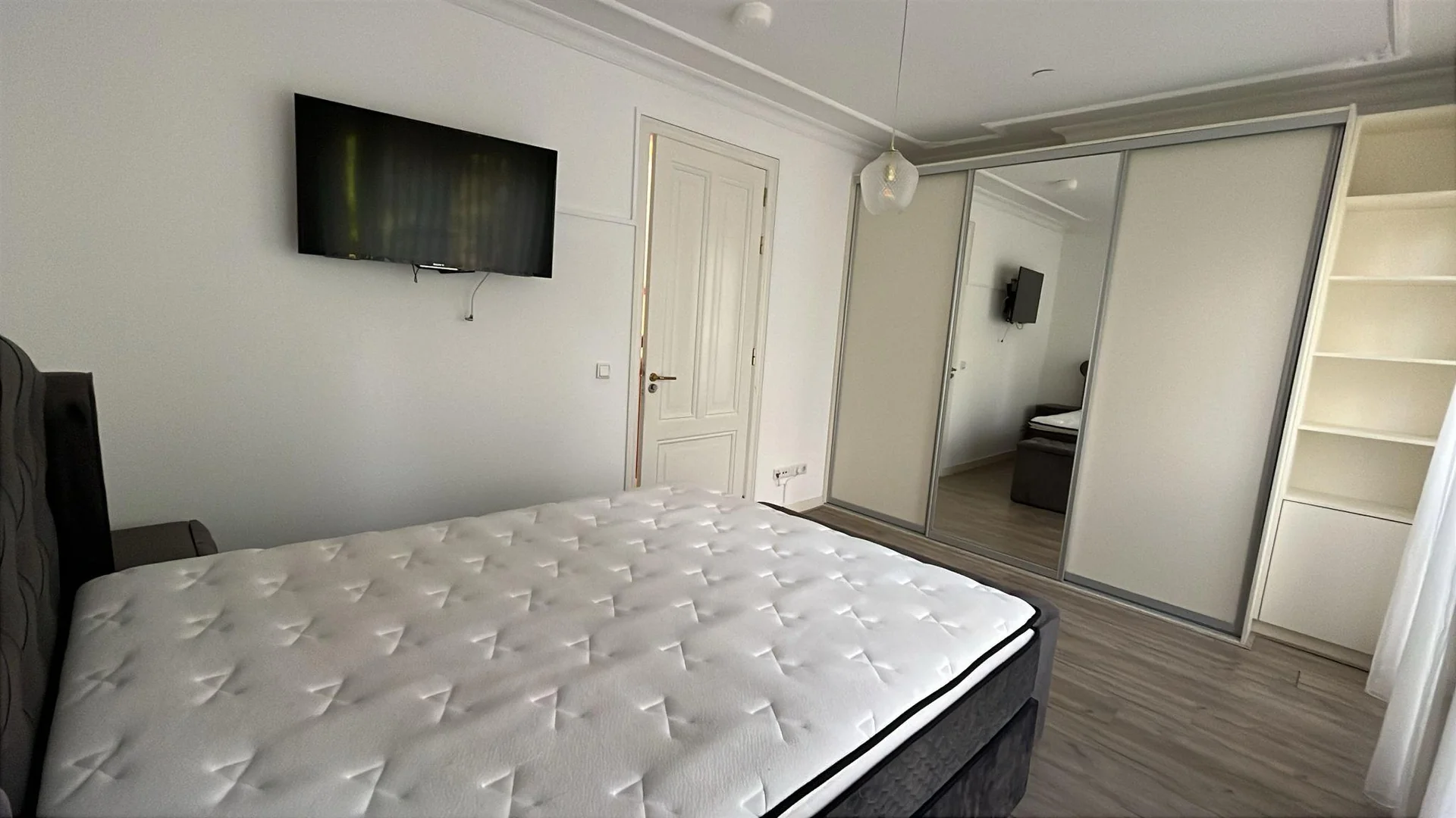 Foto van de Kamer gelegen aan de Troelstralaan in Amsterdam