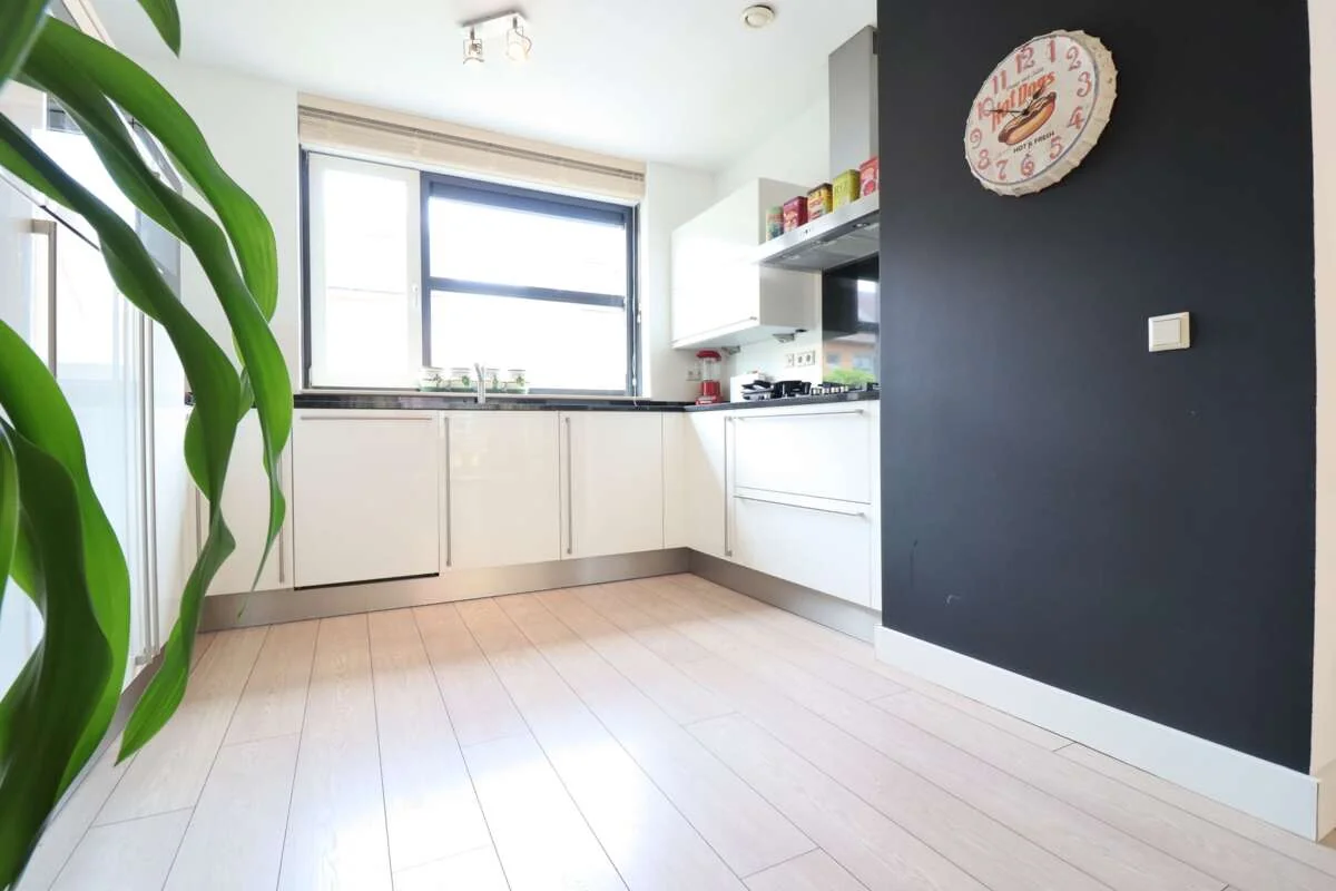 Foto van de Appartement gelegen aan de Mgr.dr. H. Poelslaan in Amstelveen
