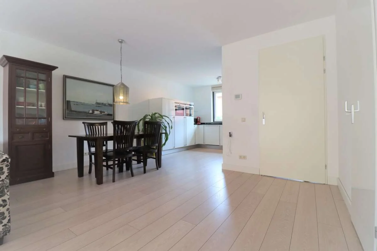 Foto van de Appartement gelegen aan de Mgr.dr. H. Poelslaan in Amstelveen