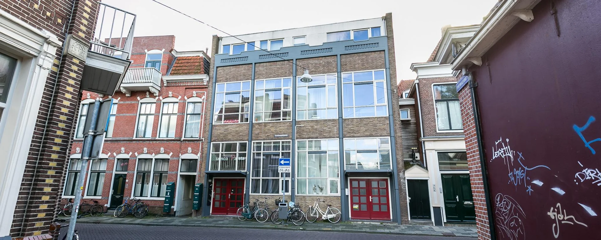 Foto van de Kamer gelegen aan de Herebinnensingel in Groningen