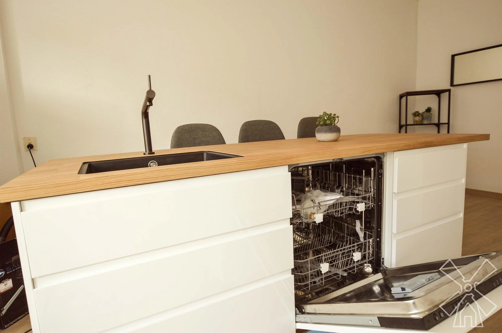 Foto van de Kamer gelegen aan de Van den Berghstraat in Den Haag