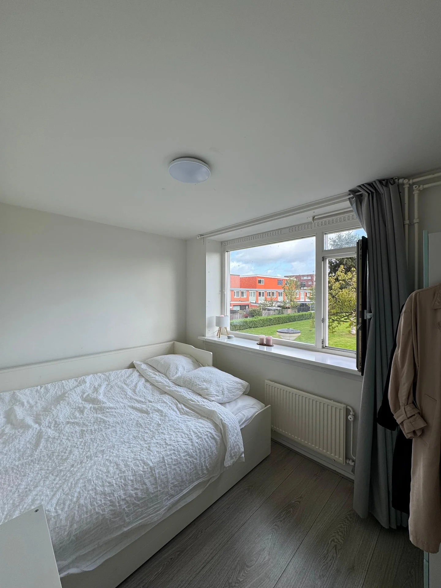 Foto van de Kamer gelegen aan de Jaap Edenstraat in Amsterdam