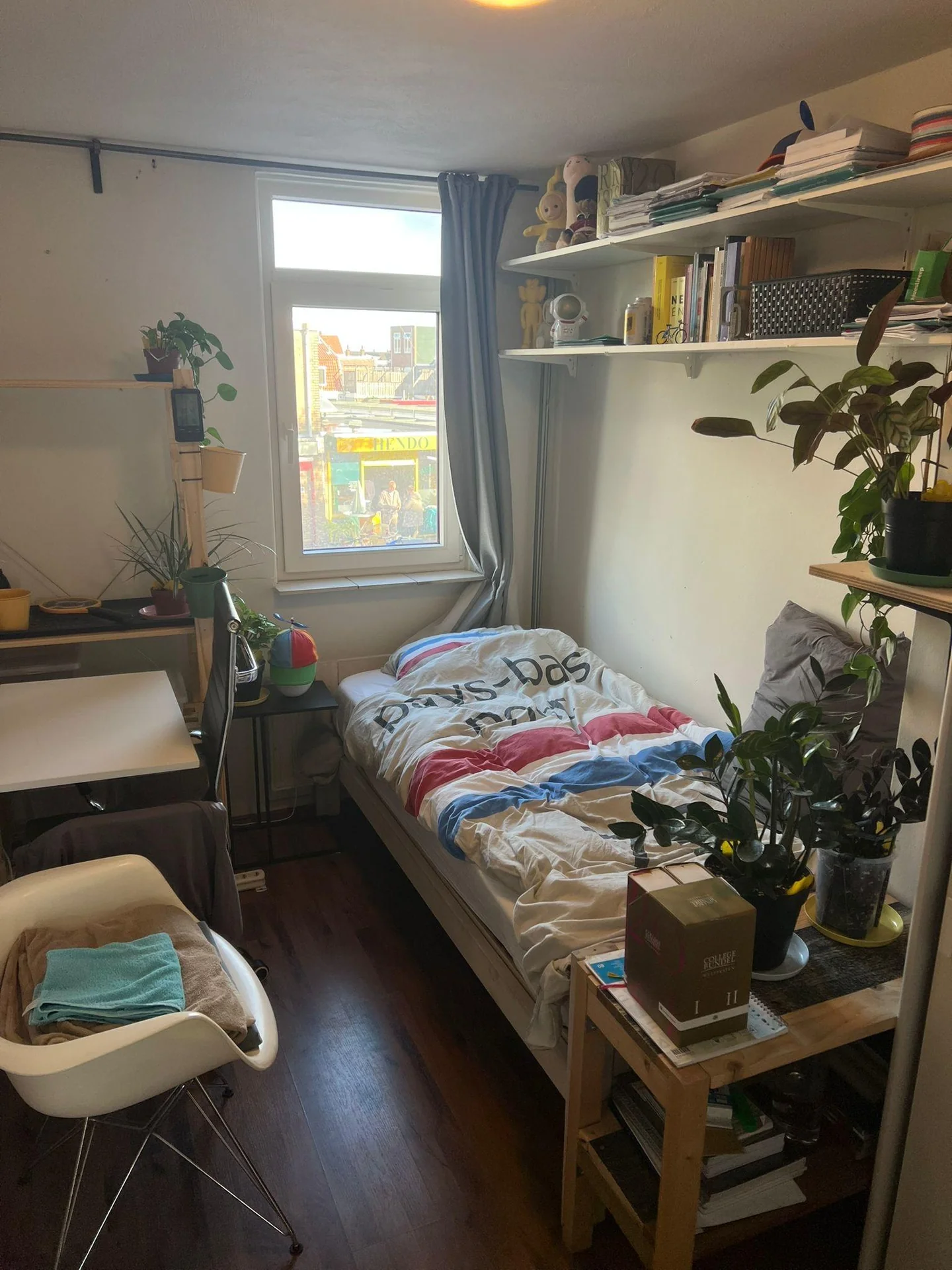 Foto van de Kamer gelegen aan de Marnixstraat in Leiden