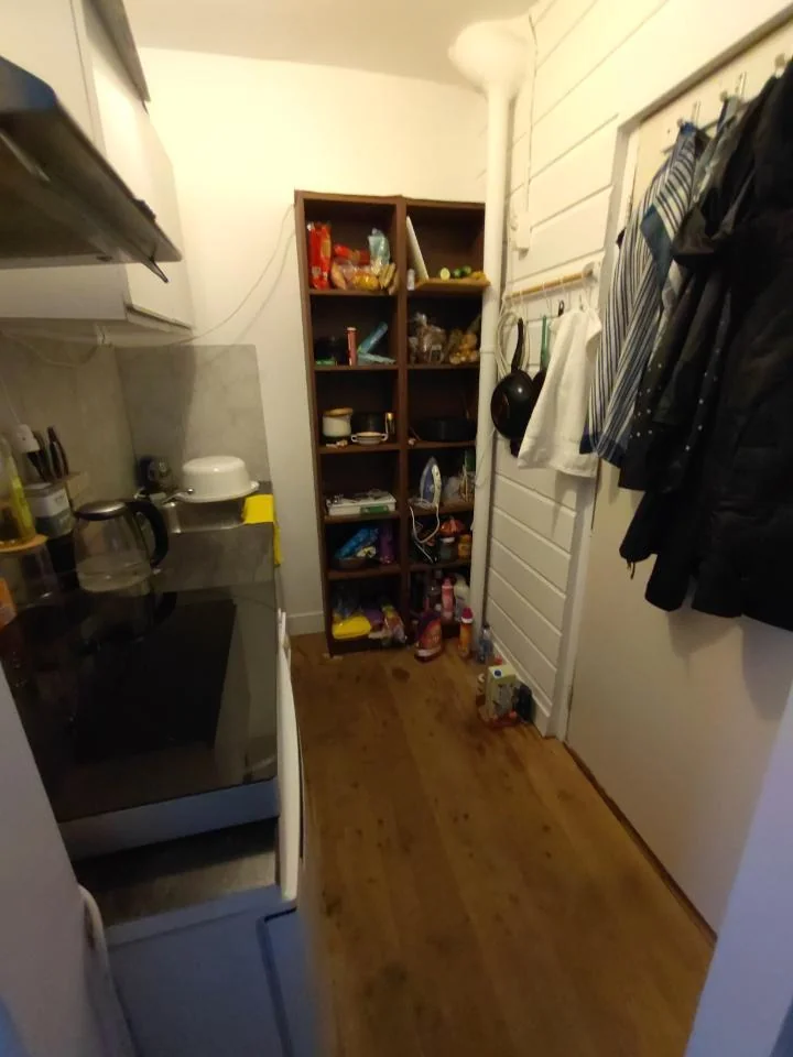 Foto van de Kamer gelegen aan de Jacob van der Doesstraat in Den Haag