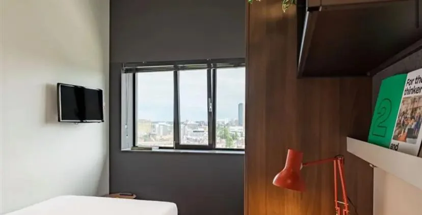 Foto van de Kamer gelegen aan de Wibautstraat in Amsterdam
