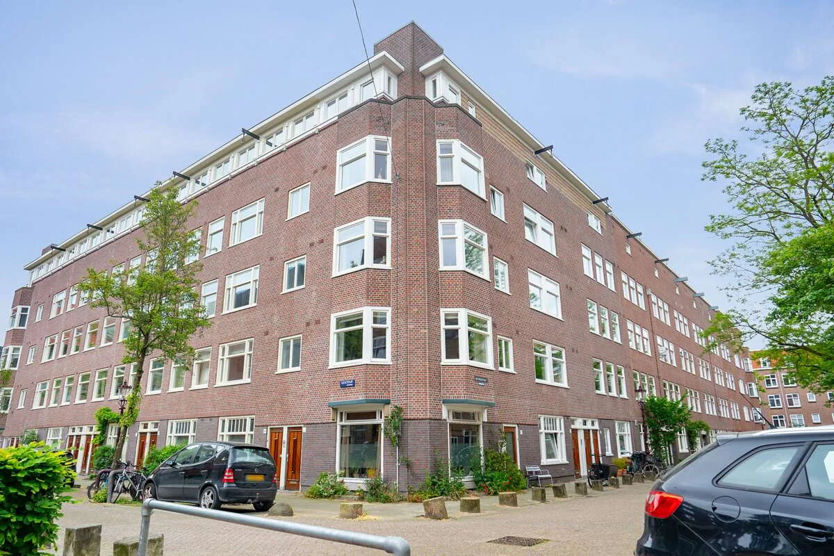Foto van de Appartement gelegen aan de Van Bossestraat in Amsterdam