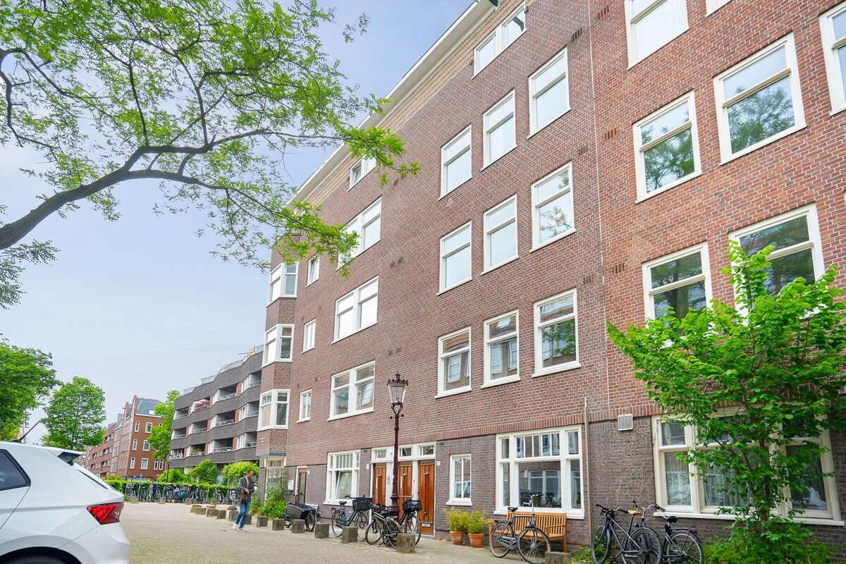 Foto van de Appartement gelegen aan de Van Bossestraat in Amsterdam