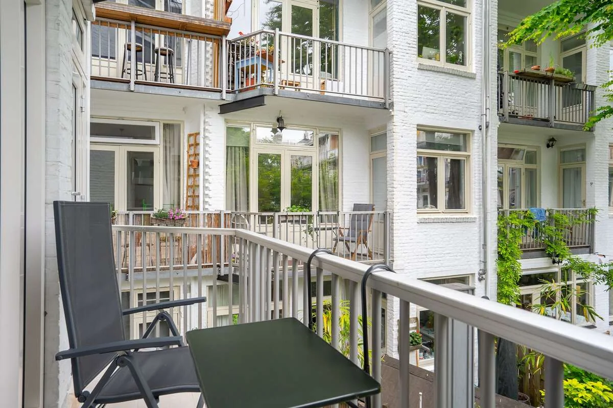 Foto van de Appartement gelegen aan de Van Bossestraat in Amsterdam