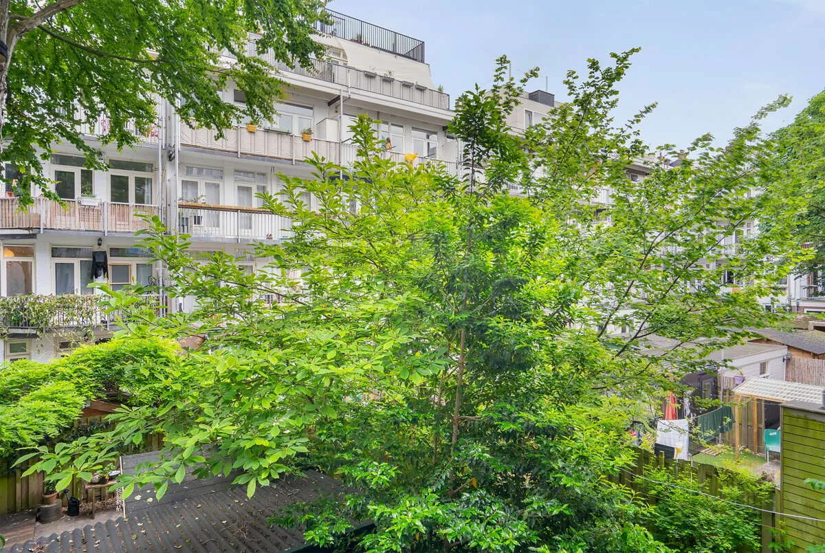 Foto van de Appartement gelegen aan de Van Bossestraat in Amsterdam