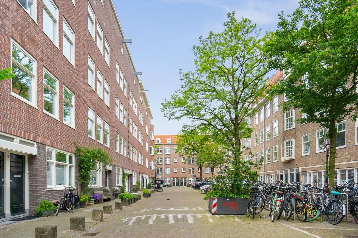 Foto van de Appartement gelegen aan de Van Bossestraat in Amsterdam