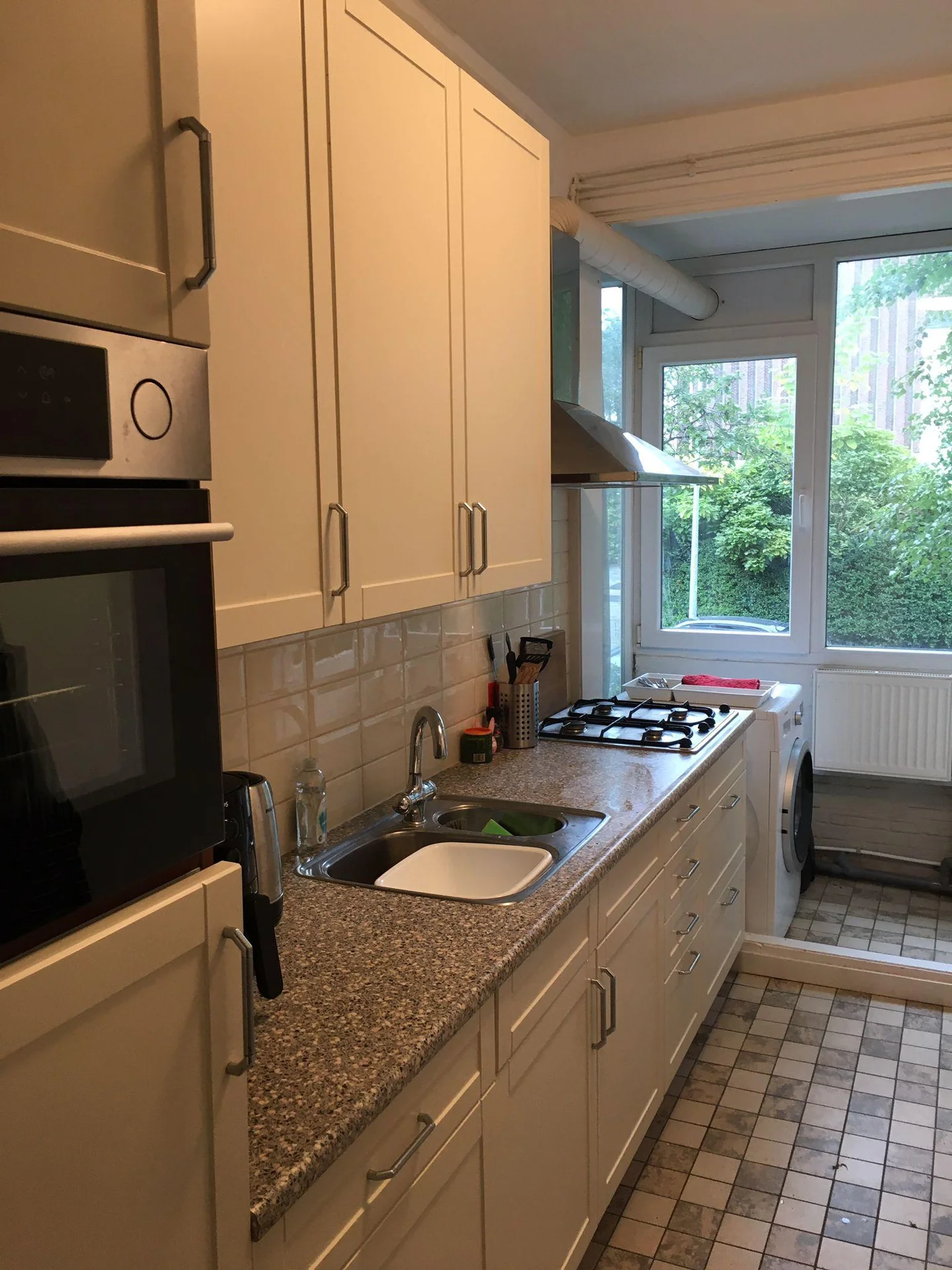 Foto van de Kamer gelegen aan de De Carpentierstraat in Den Haag