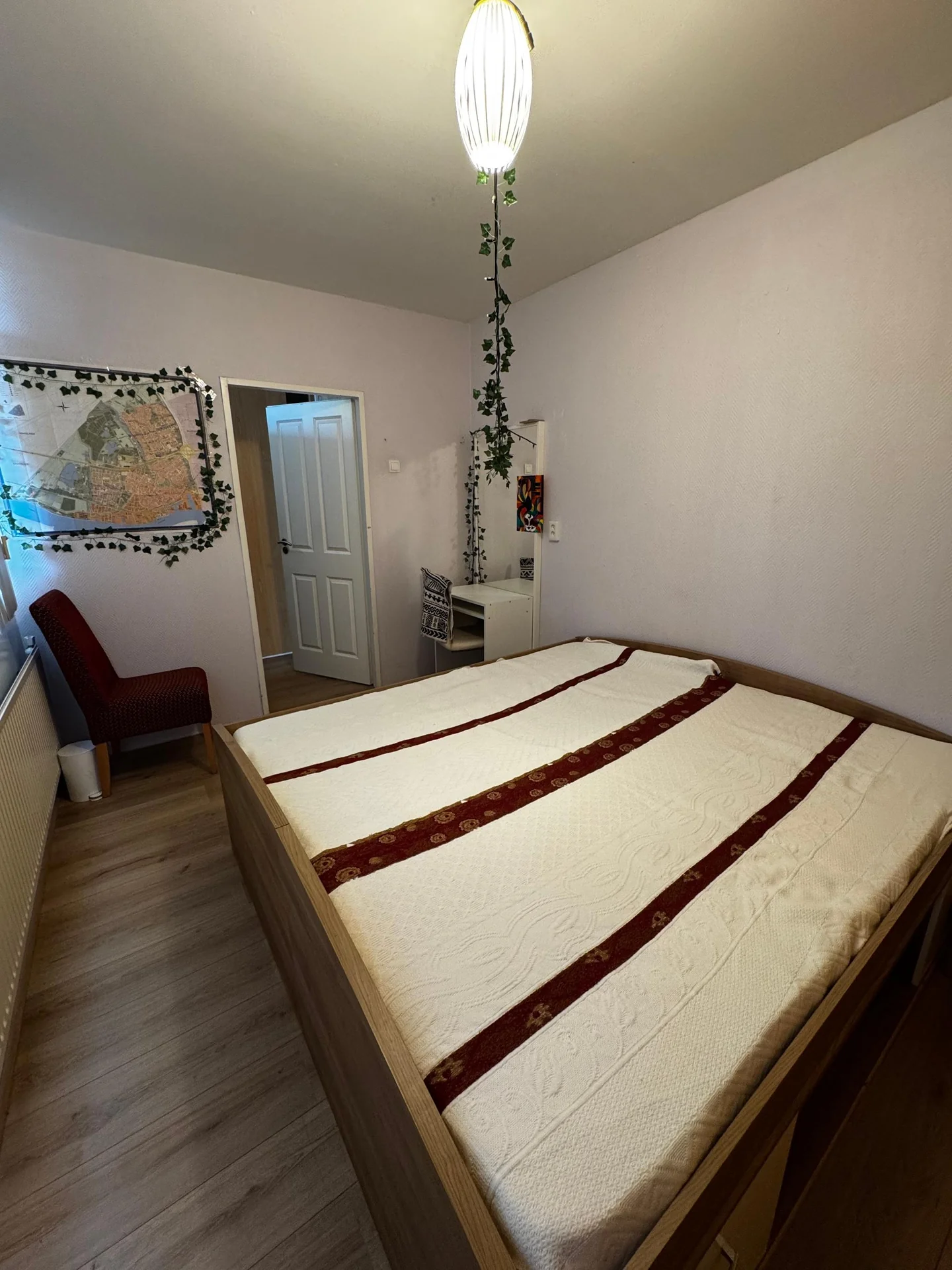 Foto van de Kamer gelegen aan de Brusselweg in Vlaardingen