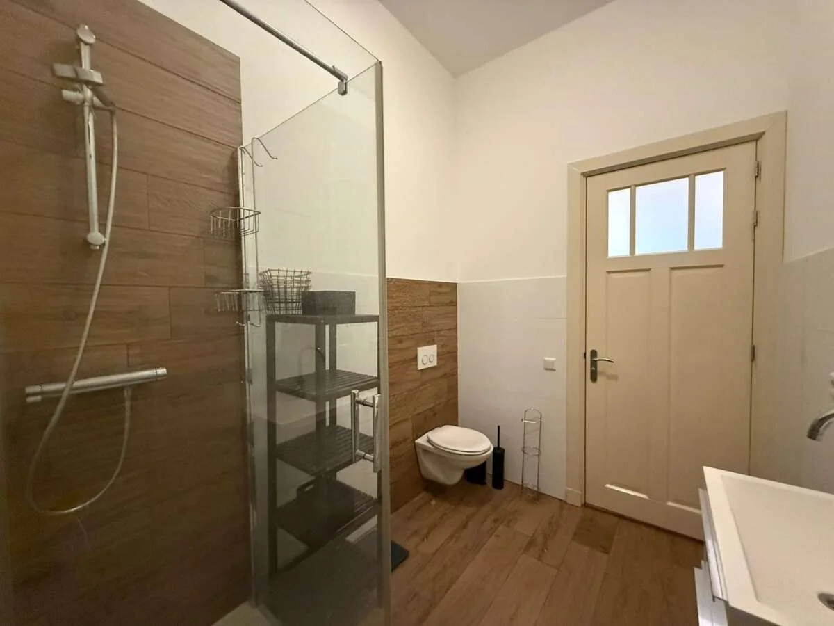 Foto van de Appartement gelegen aan de 's-Gravendijkwal in Rotterdam
