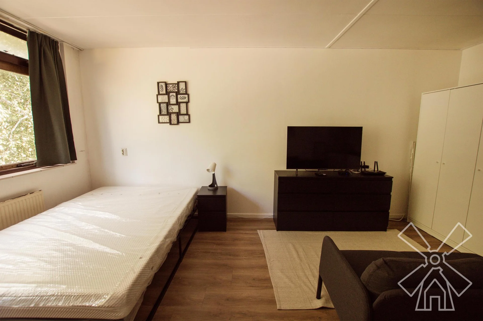 Foto van de Kamer gelegen aan de Elviraland in Den Haag