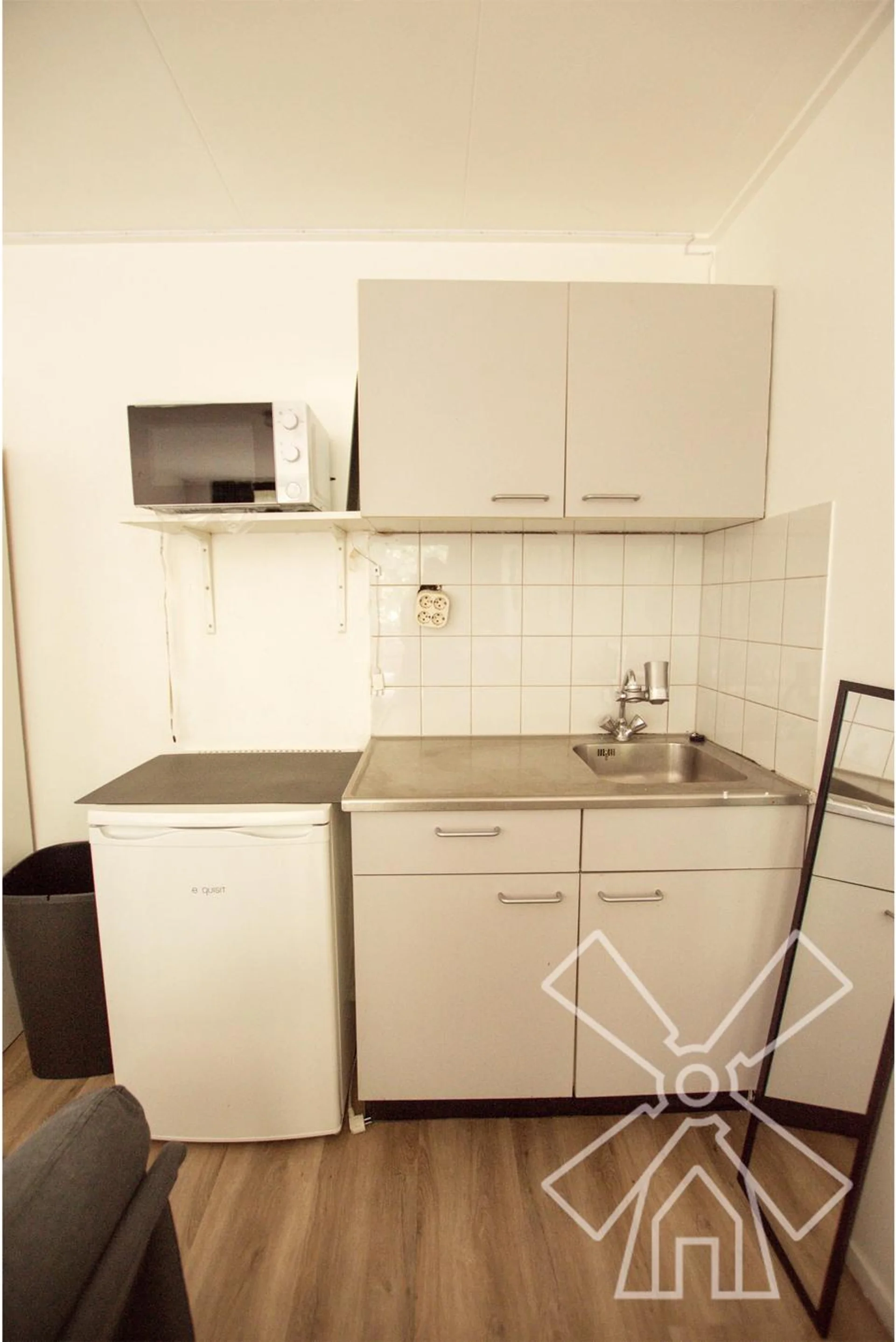 Foto van de Kamer gelegen aan de Elviraland in Den Haag
