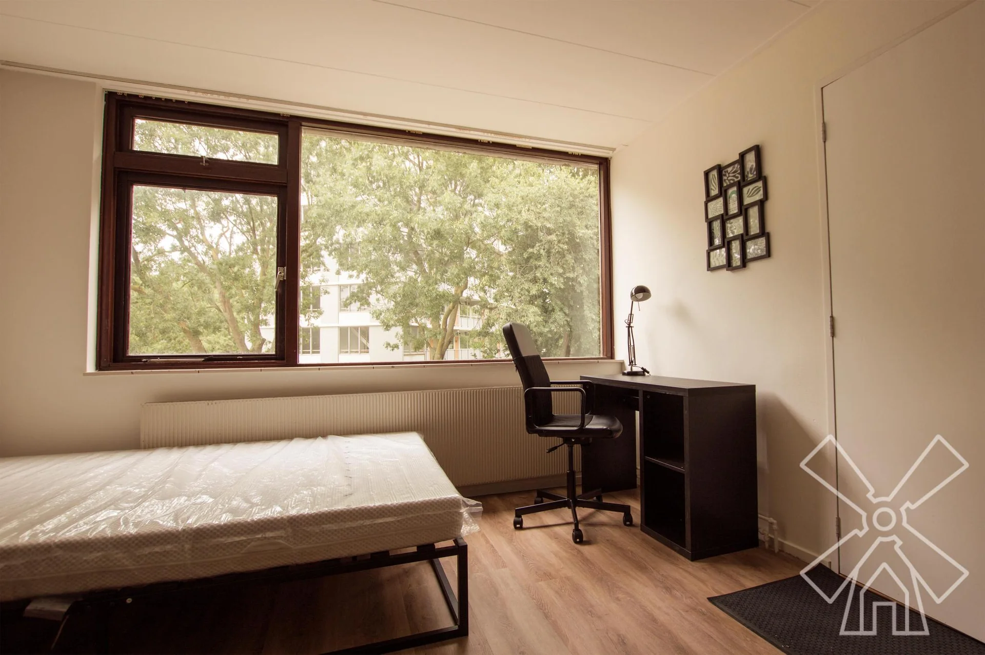Foto van de Kamer gelegen aan de Elviraland in Den Haag