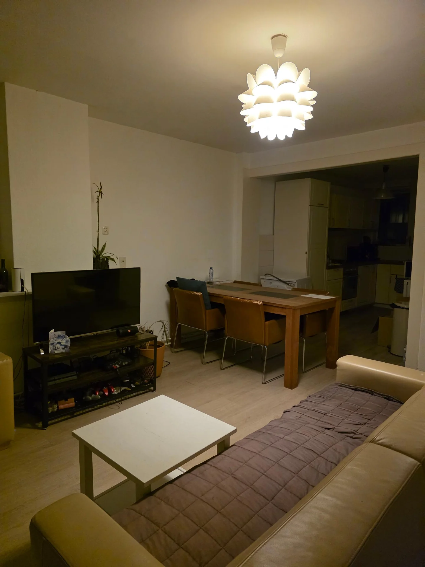 Foto van de Kamer gelegen aan de Jennerstraat in Groningen