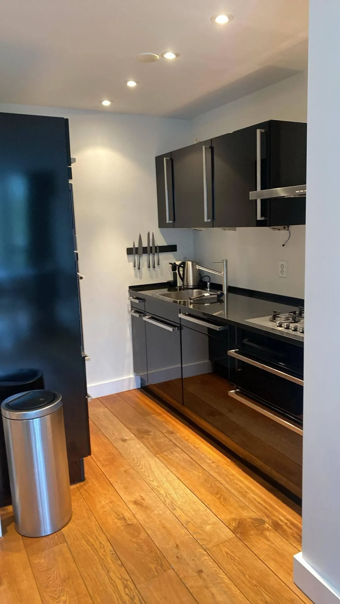 Foto van de Kamer gelegen aan de Tweede Van der Helststraat in Amsterdam