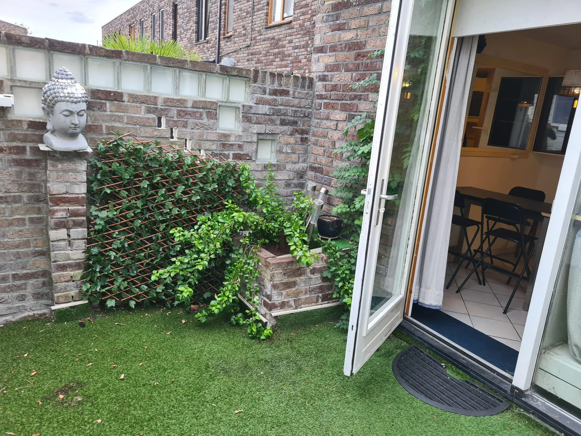 Foto van de Appartement gelegen aan de Kerstomaatplantsoen in Amsterdam