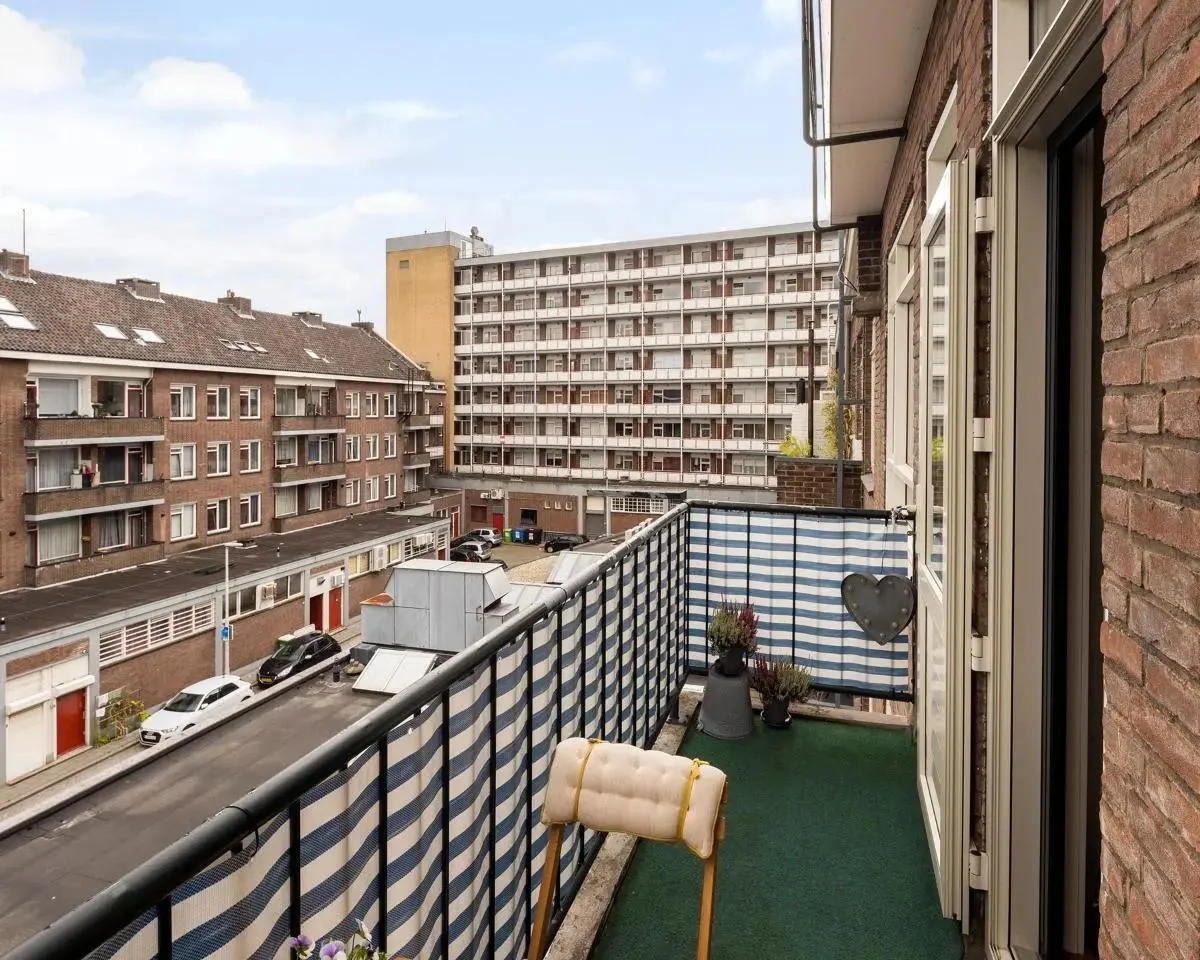 Foto van de Kamer gelegen aan de Lombardkade in Rotterdam
