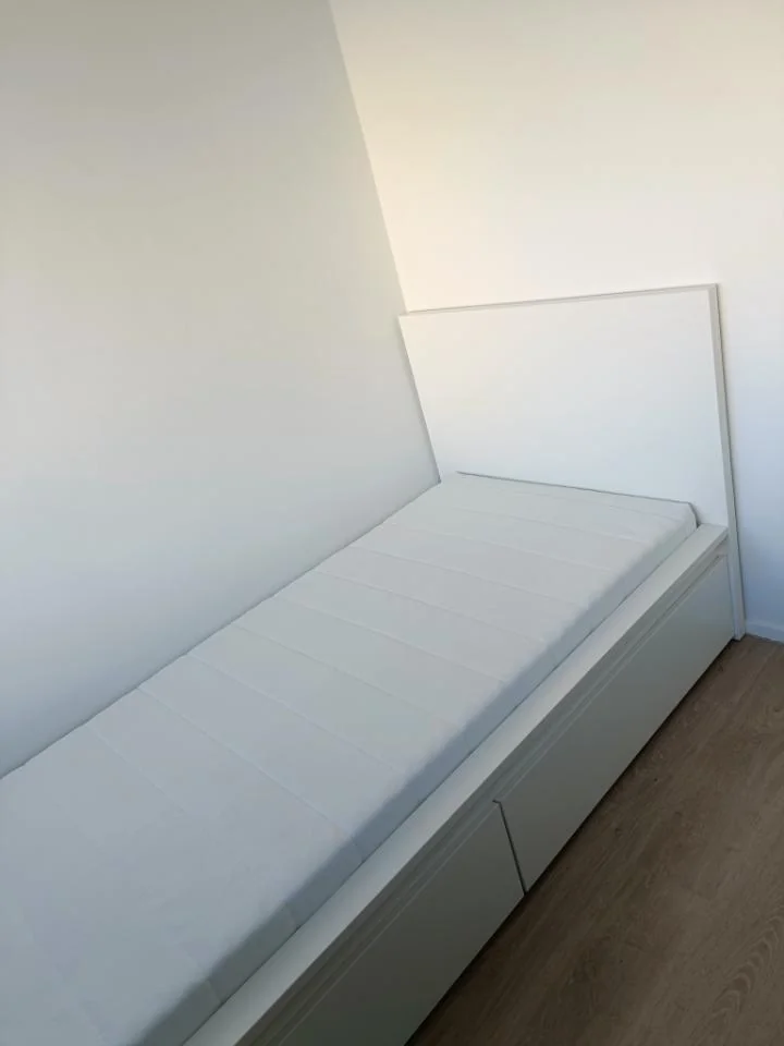 Foto van de Kamer gelegen aan de Middelharnisstraat in Rotterdam