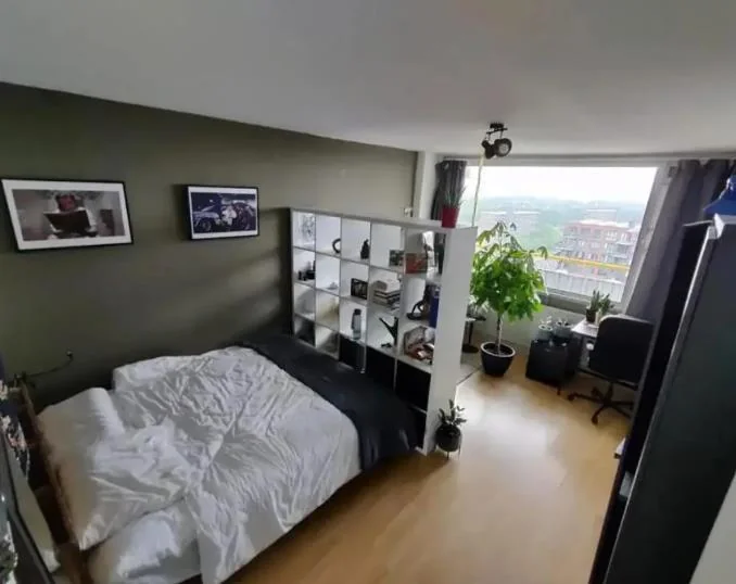 Foto van de Kamer gelegen aan de E. du Perronlaan in Delft