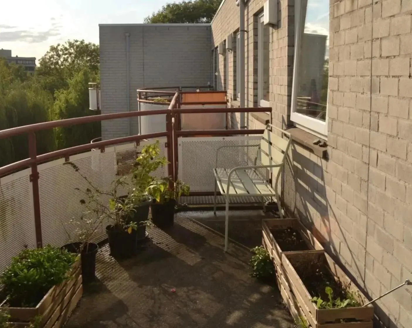Foto van de Kamer gelegen aan de Aartsbisschop Romerostraat in Utrecht