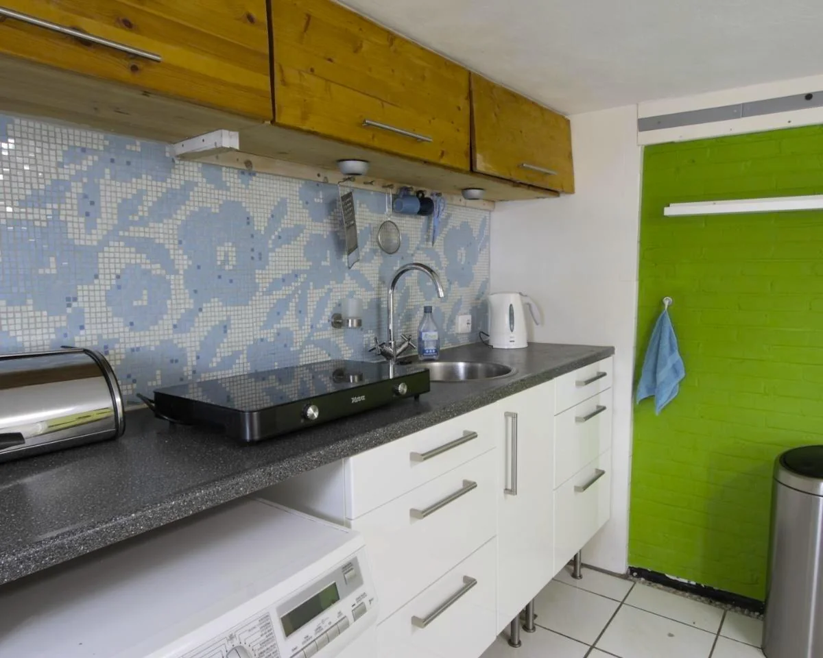 Foto van de Kamer gelegen aan de Sinaasappelstraat in Amsterdam