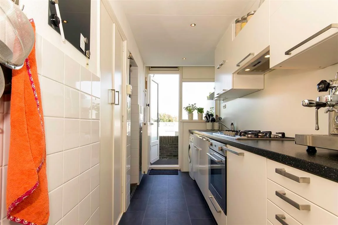 Foto van de Kamer gelegen aan de Van Iddekingeweg in Groningen