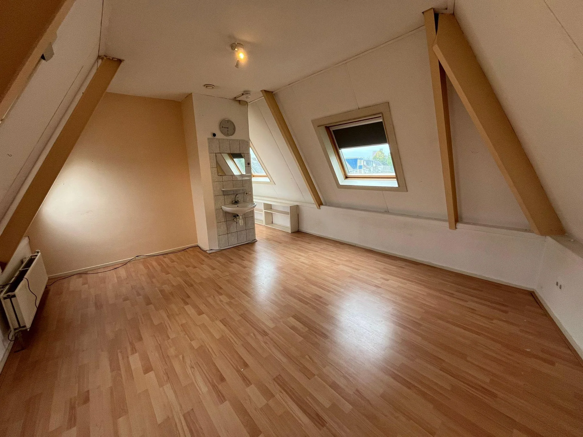 Foto van de Kamer gelegen aan de Houtstraat in Tilburg