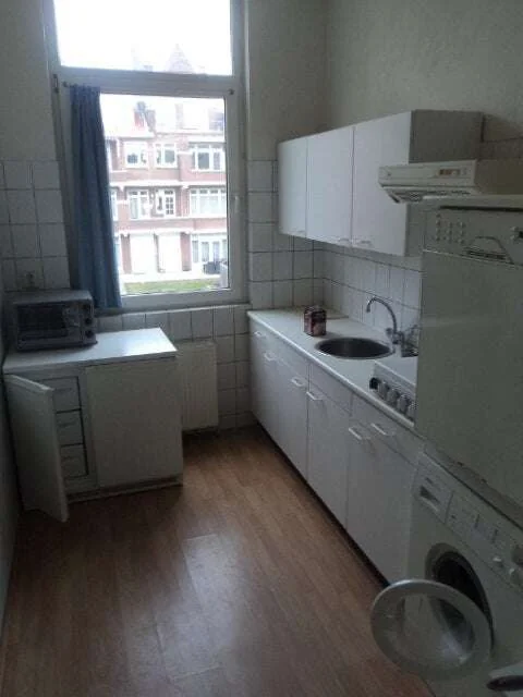 Foto van de Kamer gelegen aan de Dirk Hoogenraadstraat in Den Haag