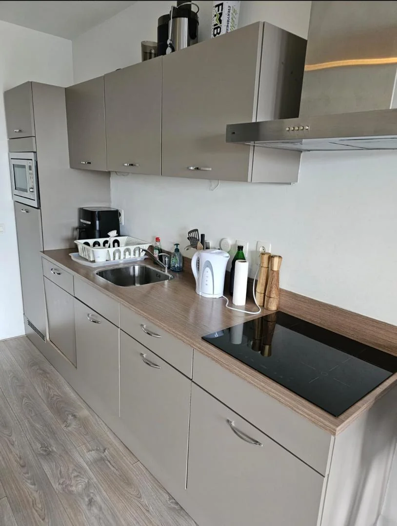 Foto van de Studio gelegen aan de Bezaanjachtplein in Amsterdam