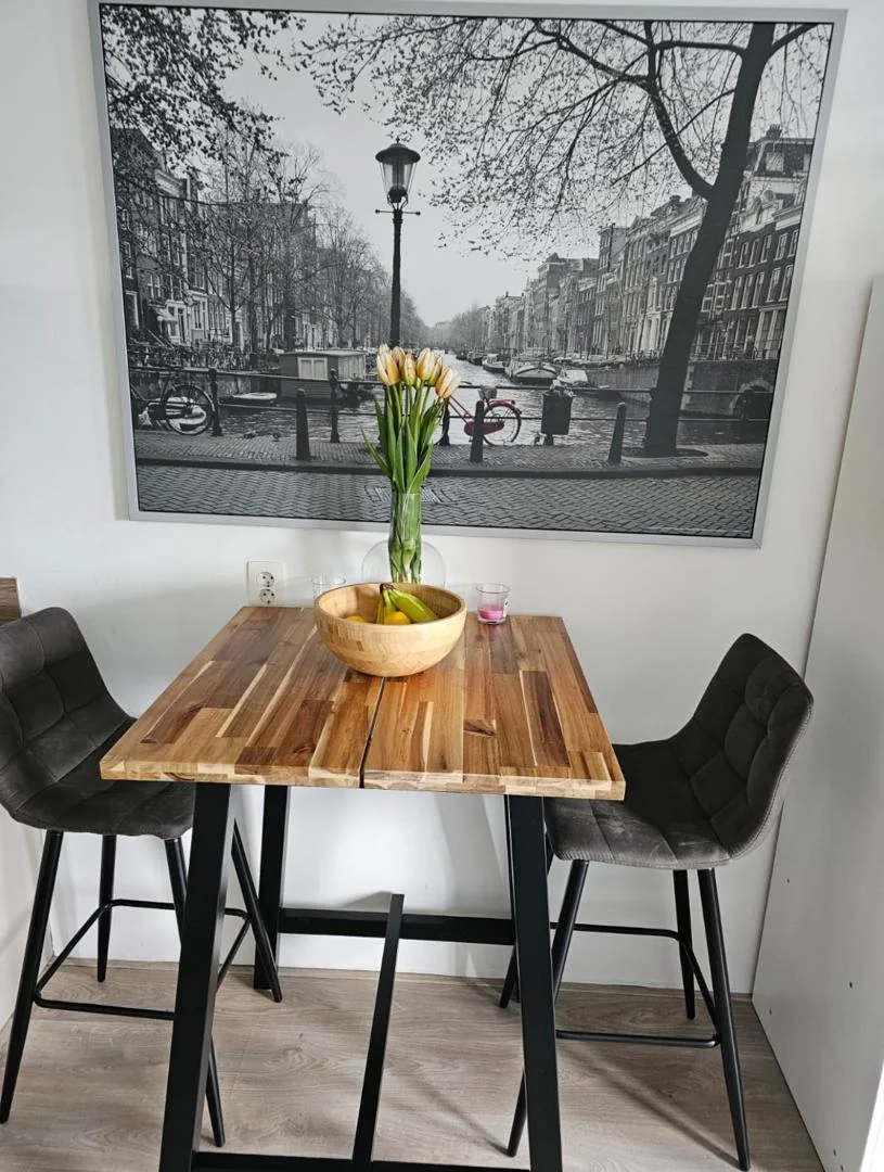 Foto van de Studio gelegen aan de Bezaanjachtplein in Amsterdam