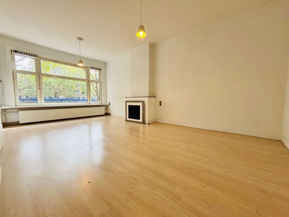 Foto van de Appartement gelegen aan de Mijnsherenlaan in Rotterdam