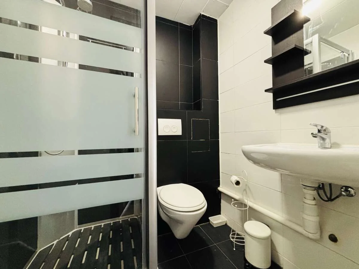 Foto van de Appartement gelegen aan de Mijnsherenlaan in Rotterdam