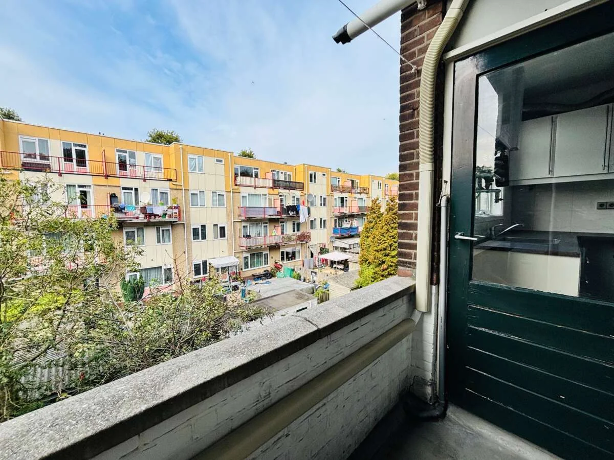 Foto van de Appartement gelegen aan de Mijnsherenlaan in Rotterdam