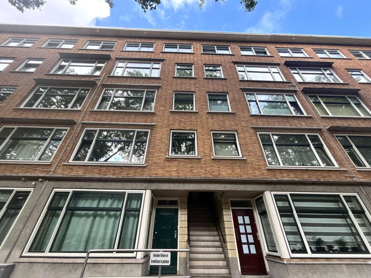 Foto van de Appartement gelegen aan de Mijnsherenlaan in Rotterdam