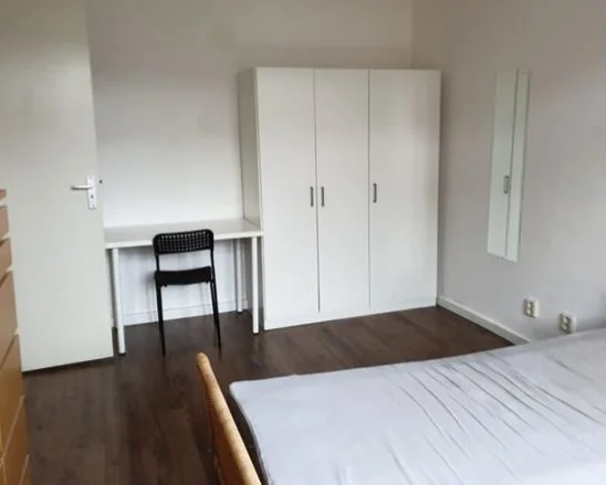 Foto van de Kamer gelegen aan de Weimarstraat in Den Haag