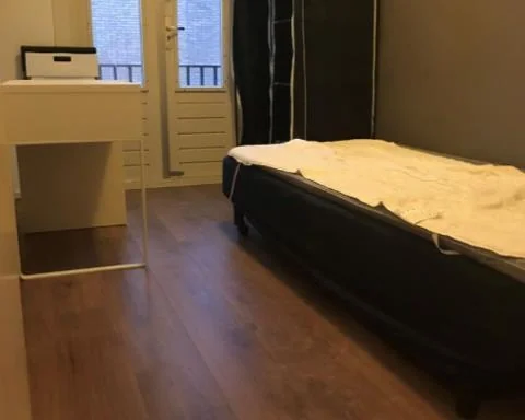 Foto van de Kamer gelegen aan de Weimarstraat in Den Haag
