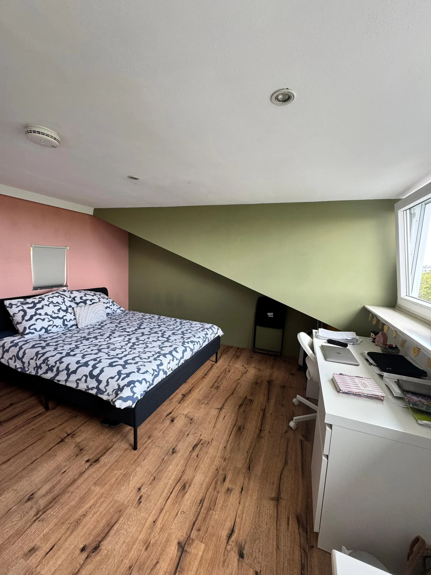Foto van de Kamer gelegen aan de Sporadenlaan in Amsterdam