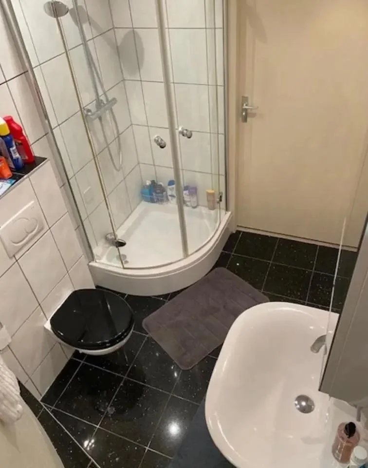 Foto van de Kamer gelegen aan de Sporadenlaan in Amsterdam