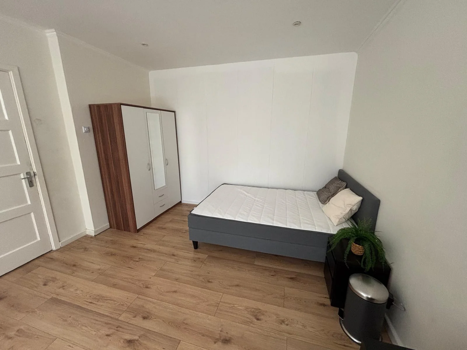 Foto van de Kamer gelegen aan de Dordtselaan in Rotterdam