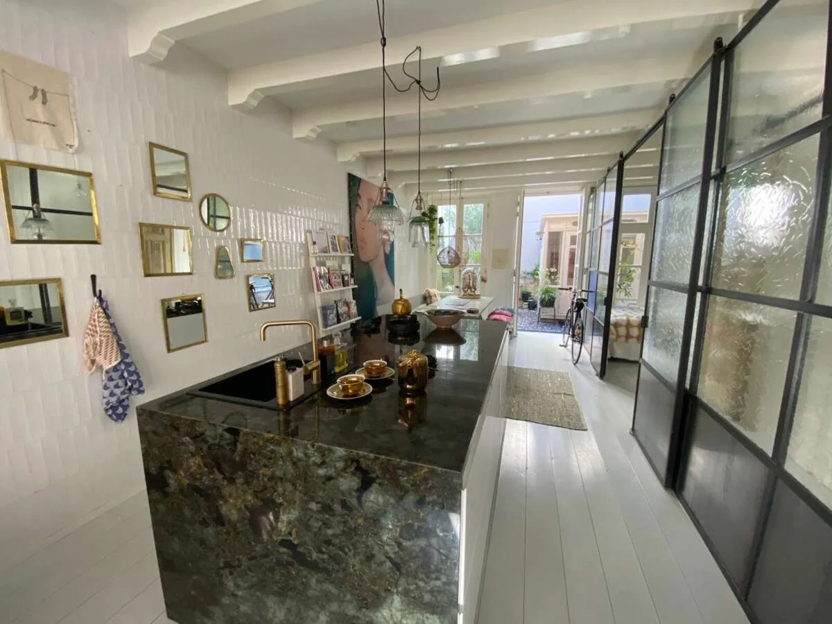 Foto van de Appartement gelegen aan de Tweede Anjeliersdwarsstraat in Amsterdam