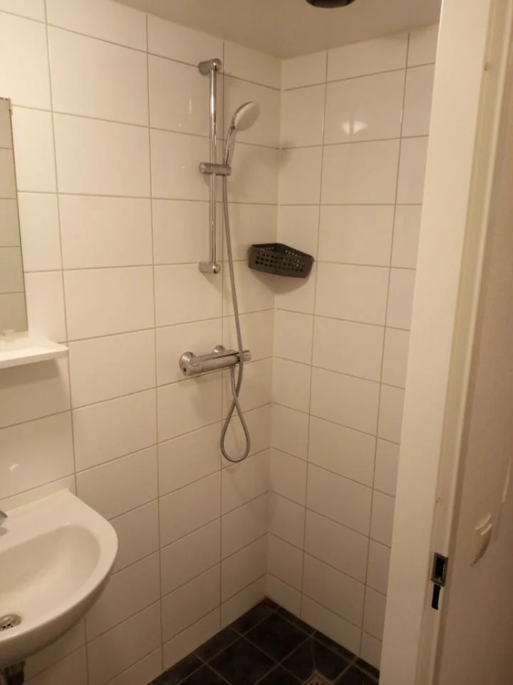 Foto van de Studio gelegen aan de Th. K. van Lohuizenlaan in Amsterdam