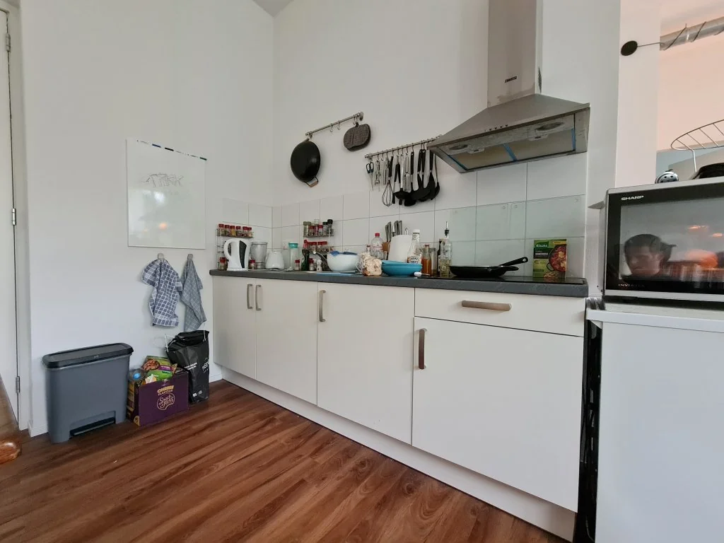 geblurde versie van de foto als achtergrond