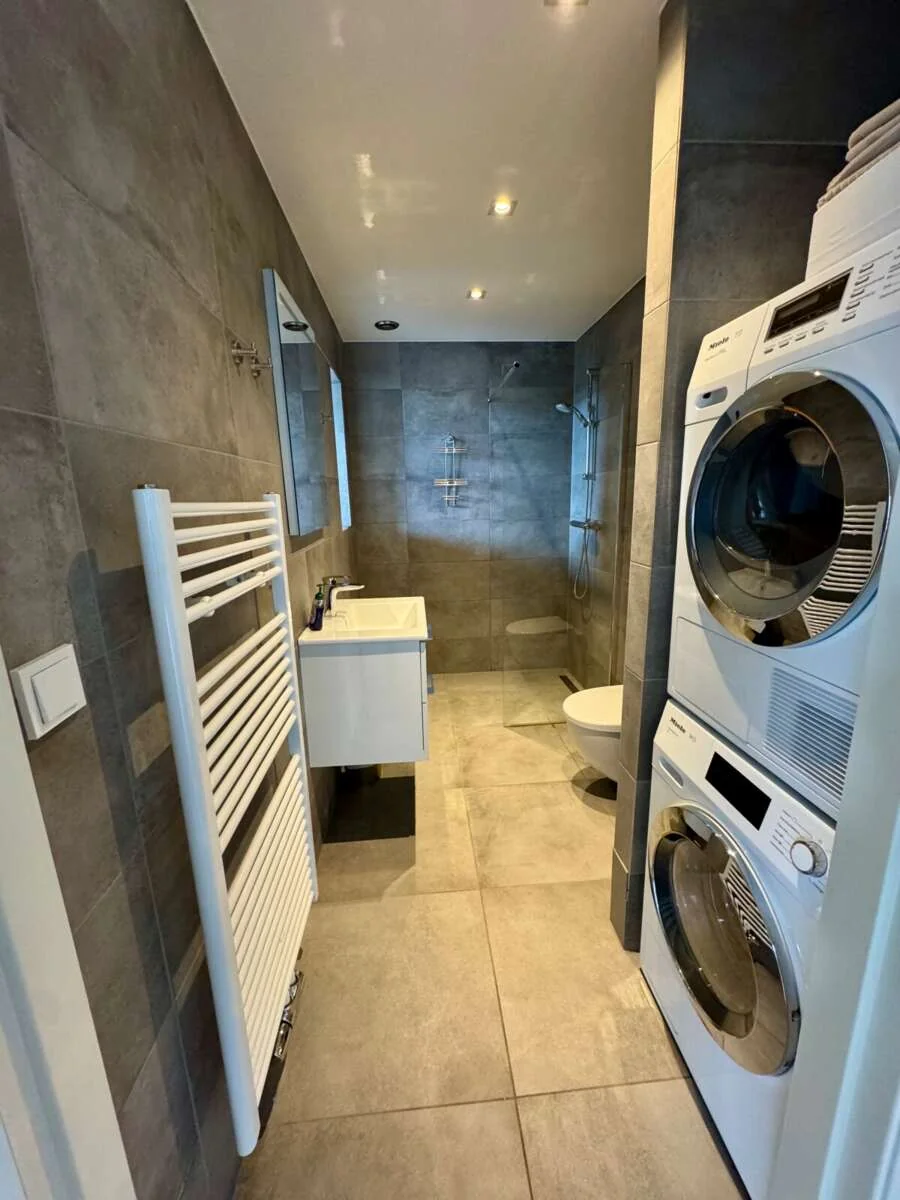Foto van de Appartement gelegen aan de Johan van Hasseltkade in Amsterdam