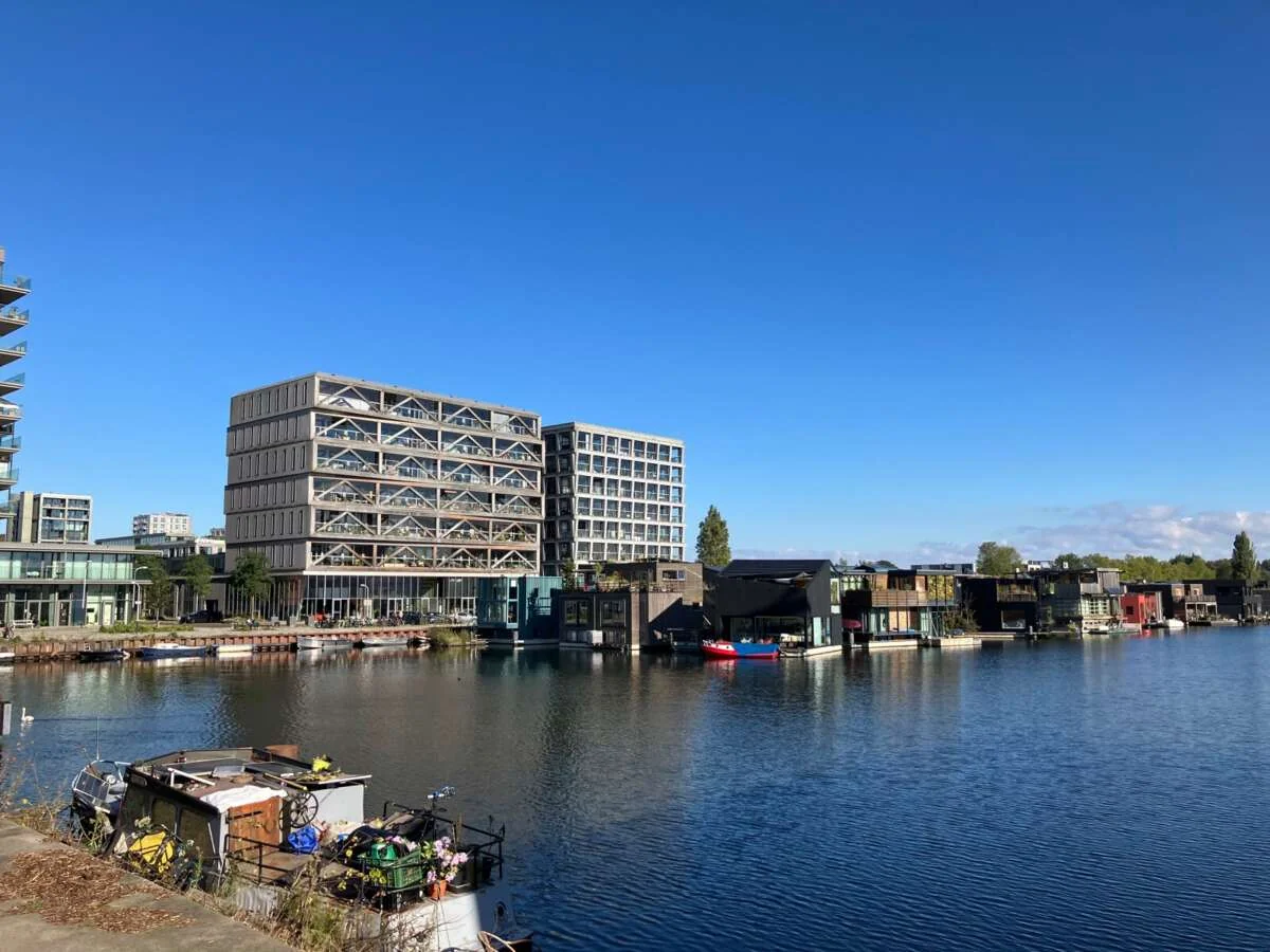 Foto van de Appartement gelegen aan de Johan van Hasseltkade in Amsterdam